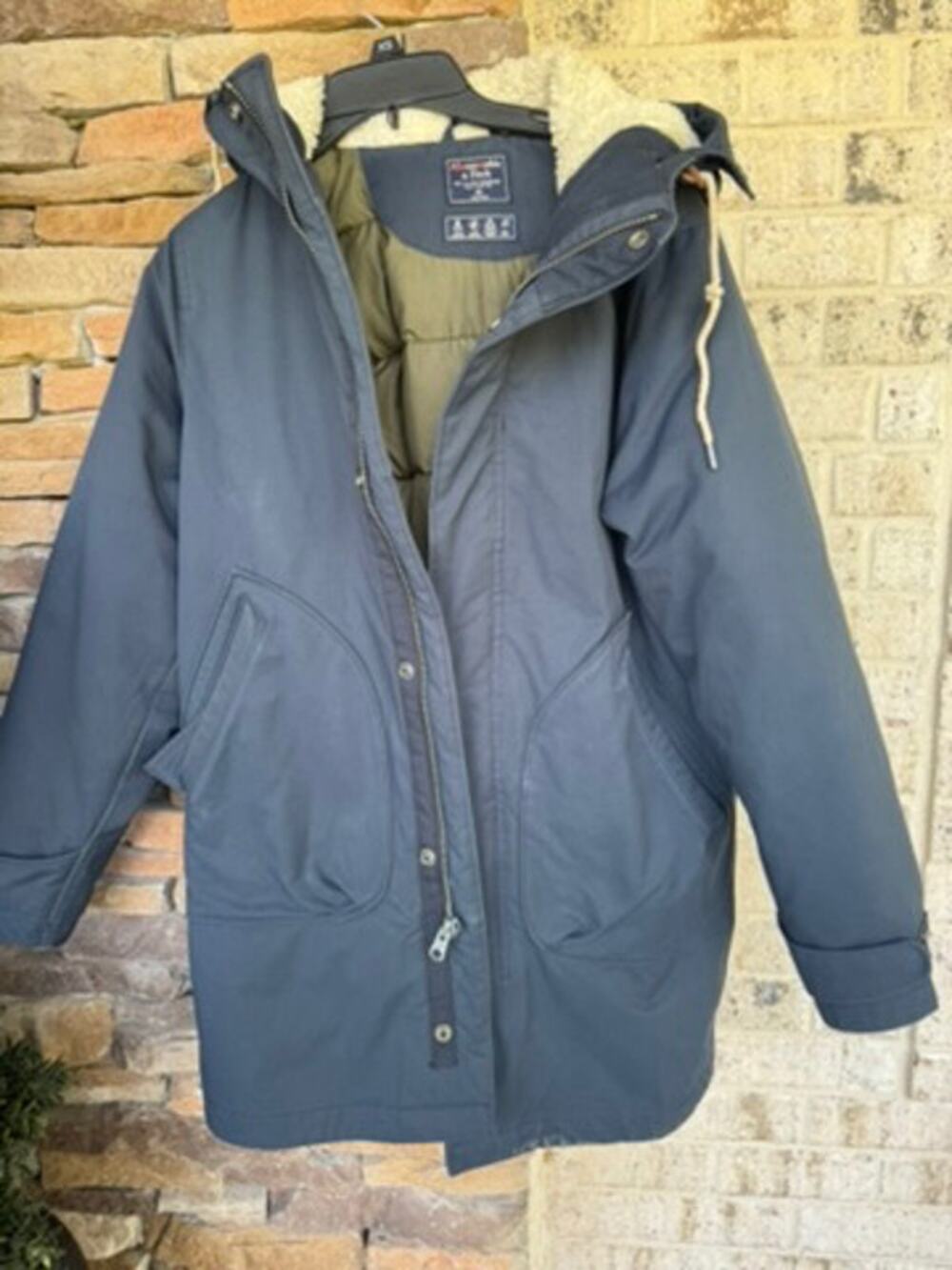 Abercrombie & Fitch Womens XS Navy Down Insulated Hooded Parka Winter Coat